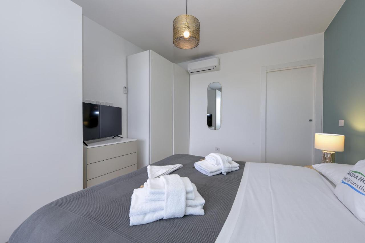 Opalia Residence - Garda Lake Lifestyle Apartment Peschiera del Garda Zewnętrze zdjęcie