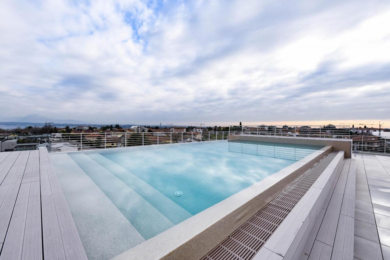 Opalia Residence - Garda Lake Lifestyle Apartment Peschiera del Garda Zewnętrze zdjęcie